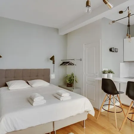 Au Coeur De Pour 2 Personnes By Weekome Apartamento